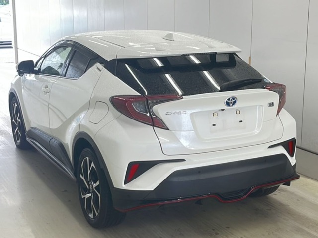 Toyota C-HR 2019 7472613-1
