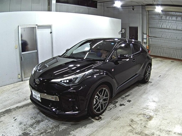Toyota C-HR 2023 7472710-4