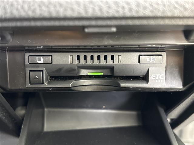 Toyota CAMRY 2017 7475849-18