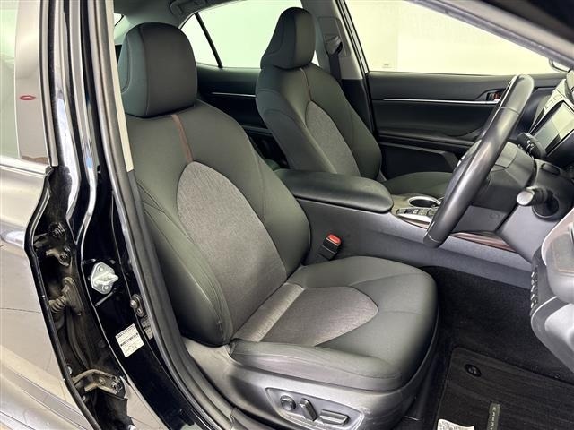 Toyota CAMRY 2017 7475849-5