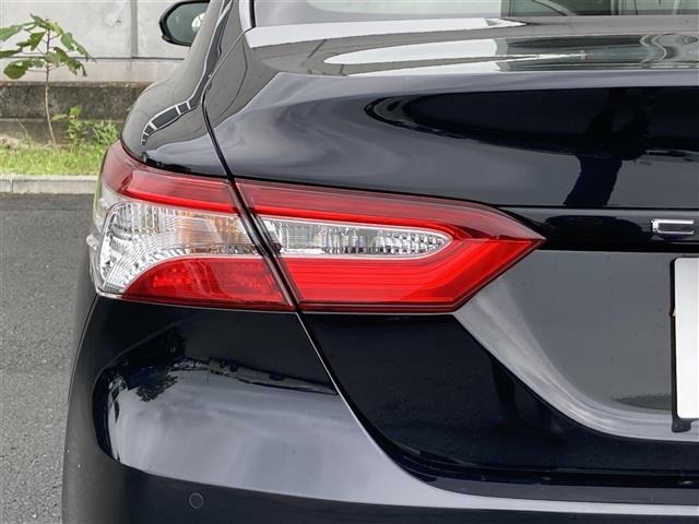 Toyota CAMRY 2019 7475877-10