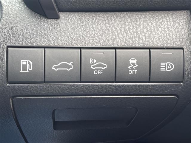Toyota CAMRY 2017 7475880-21