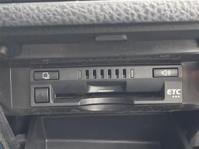 Toyota CAMRY 2017 7475880-8