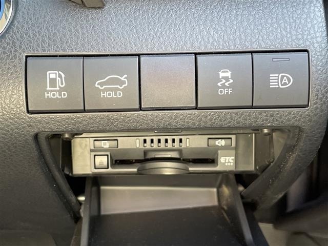 Toyota CAMRY 2021 7475892-18