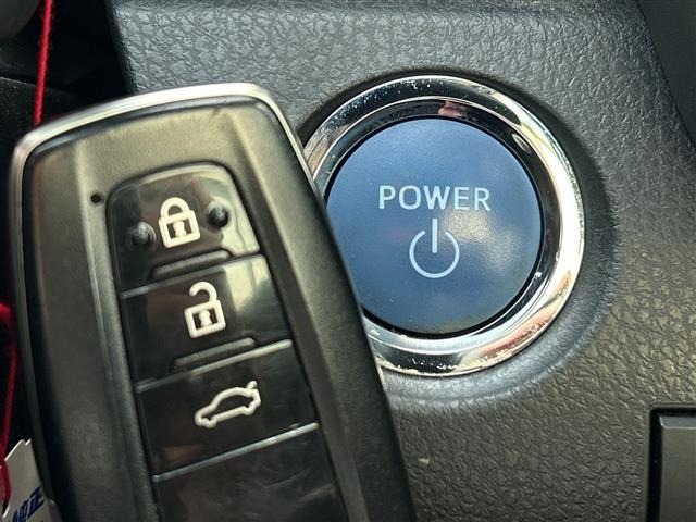 Toyota CAMRY 2018 7475921-9