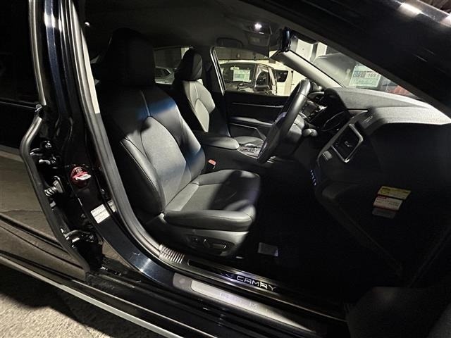 Toyota CAMRY 2018 7475946-11