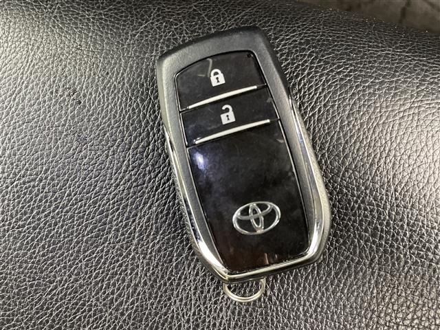 Toyota HILUX 2021 7469725-9