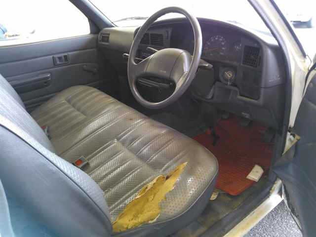Toyota HILUX 1990 7469741-3