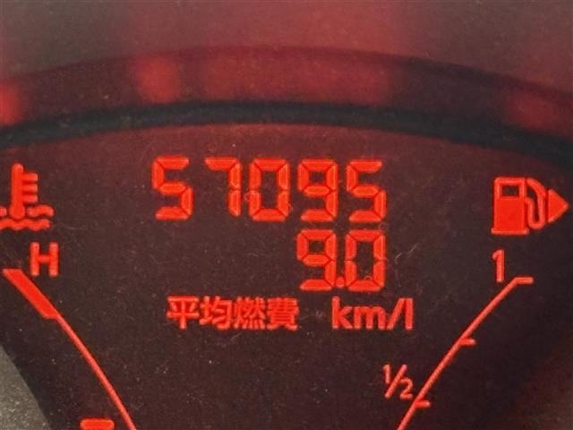 Nissan JUKE 2013 7481635-1