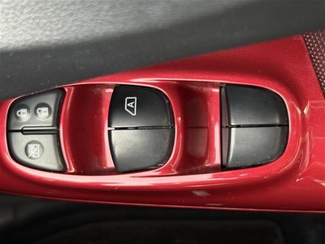 Nissan JUKE 2013 7481635-11