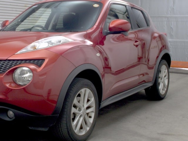 Nissan JUKE 2011 7481638-4