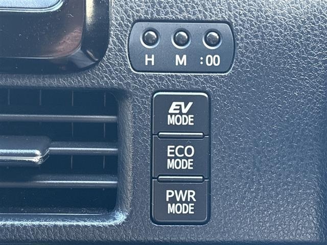 Toyota NOAH 2017 7467154-10