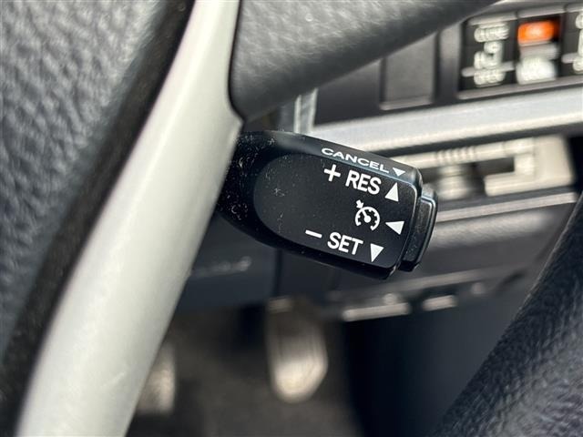 Toyota NOAH 2017 7467154-9