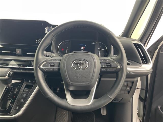Toyota NOAH 2023 7467170-1