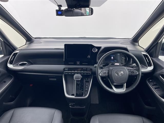 Toyota NOAH 2023 7467170-15