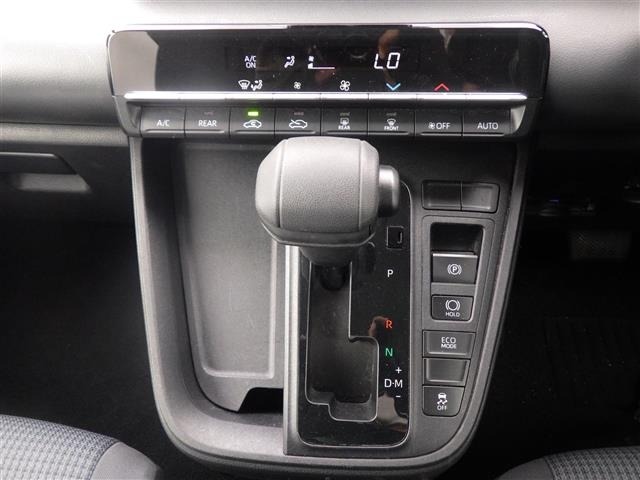 Toyota NOAH 2023 7467201-10
