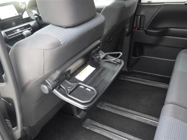 Toyota NOAH 2023 7467201-23