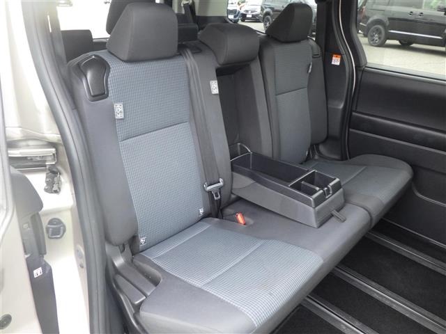 Toyota NOAH 2023 7467201-6