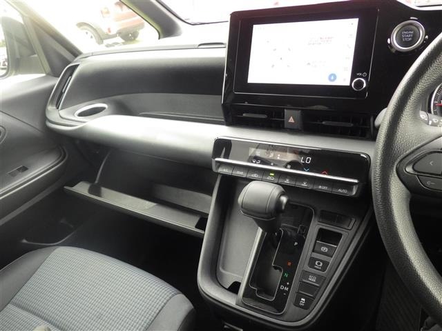 Toyota NOAH 2023 7467201-9