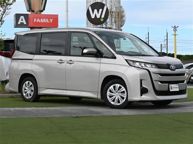 Toyota NOAH 2023 7467202-0