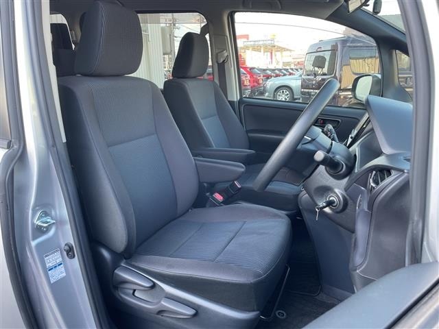 Toyota NOAH 2015 7467214-10