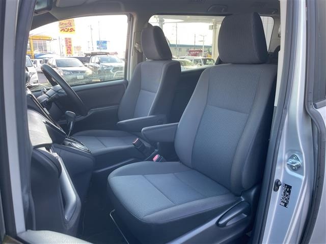 Toyota NOAH 2015 7467214-11