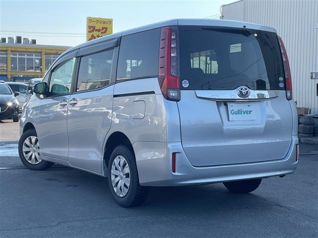 Toyota NOAH 2015 7467214-13