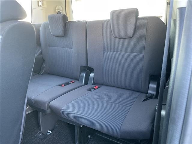 Toyota NOAH 2015 7467214-2