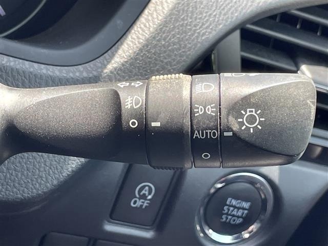 Toyota NOAH 2017 7467238-10