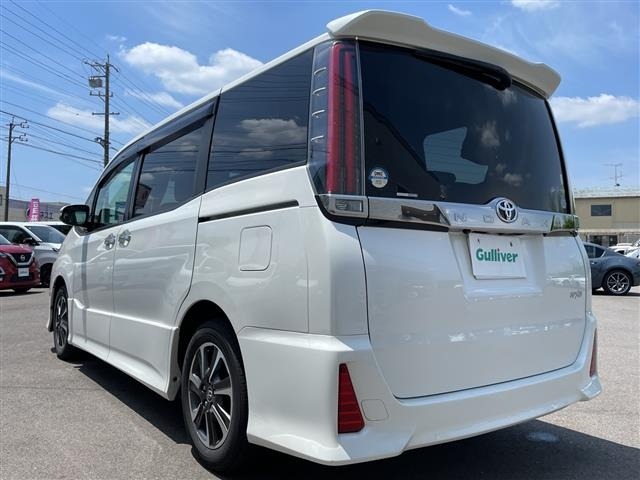 Toyota NOAH 2017 7467238-13