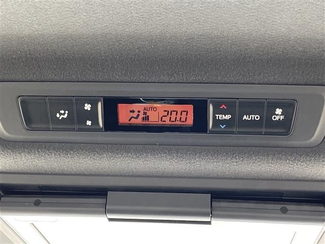 Toyota NOAH 2017 7467238-19