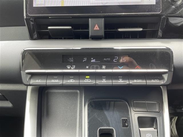 Toyota NOAH 2022 7467291-16