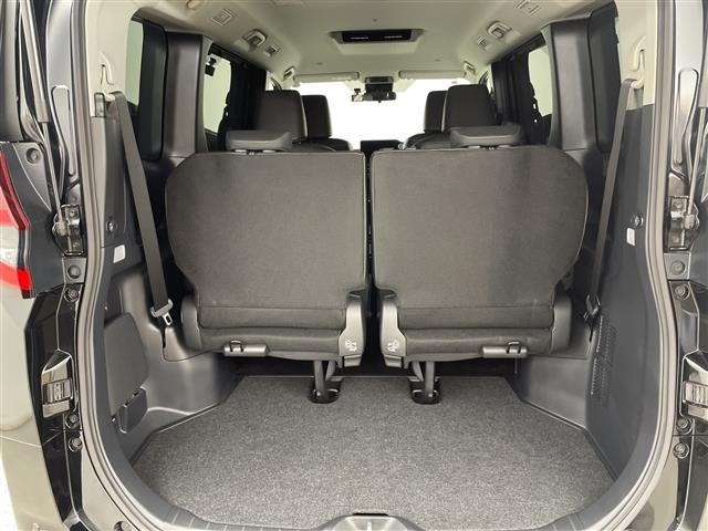 Toyota NOAH 2022 7467359-10