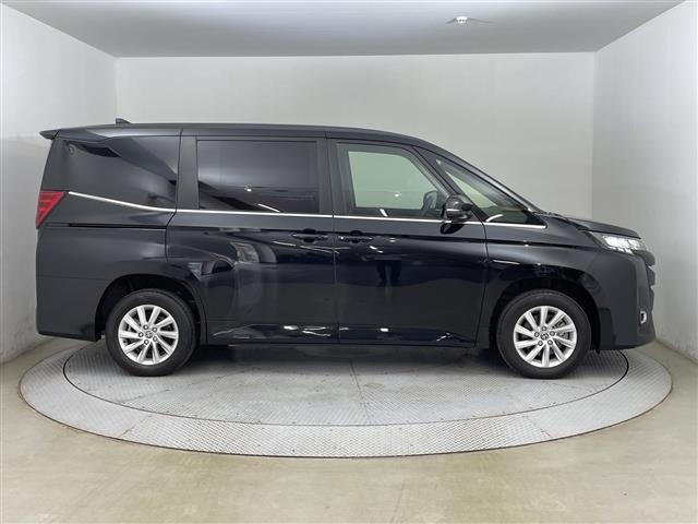 Toyota NOAH 2022 7467359-21