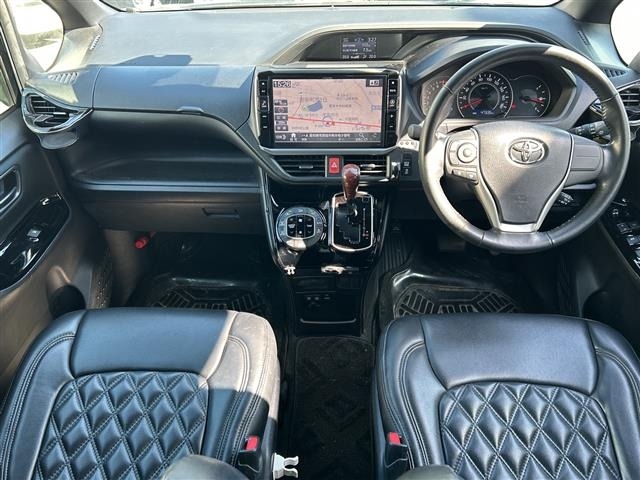 Toyota NOAH 2017 7467360-14