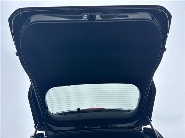 Toyota NOAH 2023 7467379-2