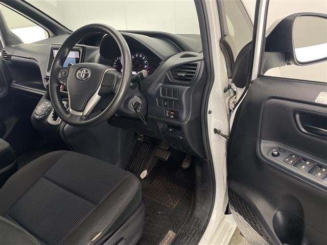 Toyota NOAH 2014 7467387-22