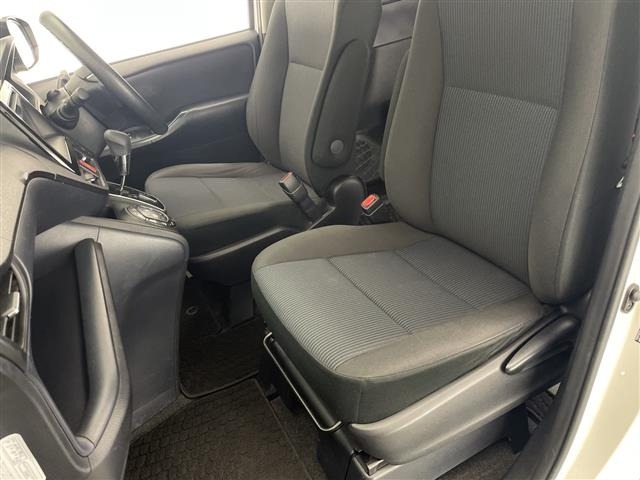 Toyota NOAH 2014 7467387-4