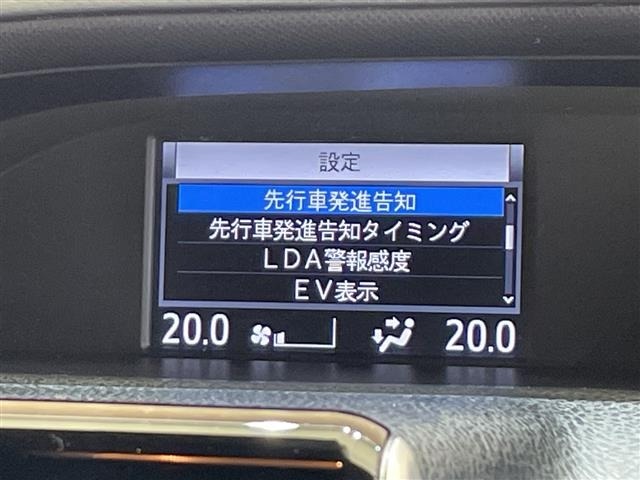 Toyota NOAH 2017 7467407-1