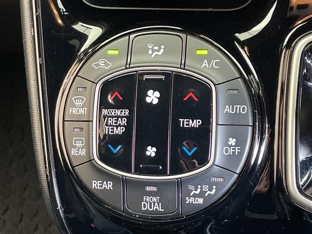 Toyota NOAH 2017 7467407-3