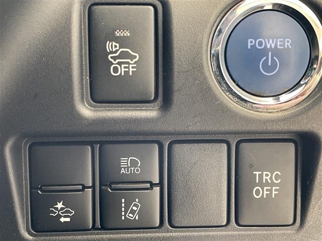 Toyota NOAH 2017 7467436-1