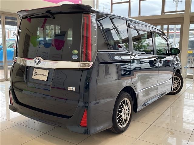 Toyota NOAH 2017 7467436-11