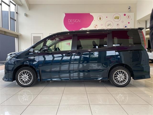 Toyota NOAH 2017 7467436-22