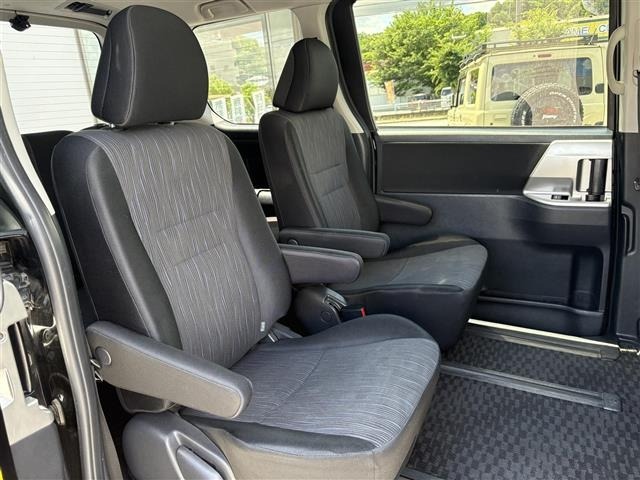 Toyota NOAH 2010 7467499-16