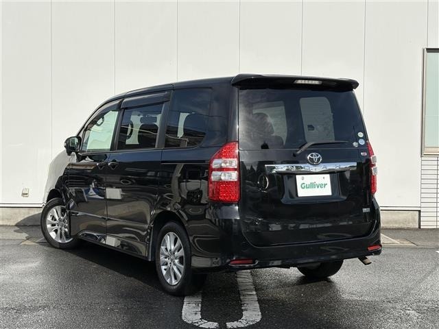 Toyota NOAH 2010 7467499-23