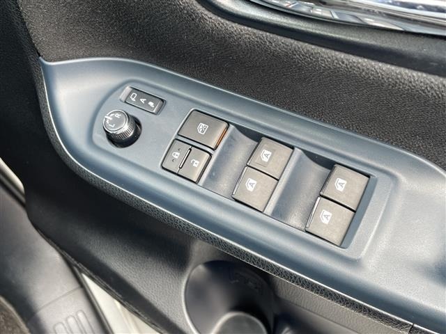 Toyota NOAH 2016 7467541-22