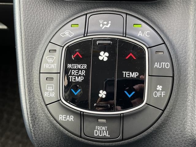 Toyota NOAH 2016 7467541-9