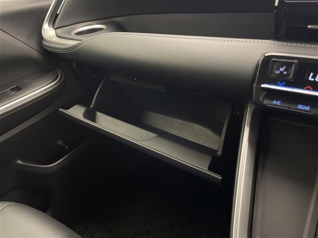 Toyota NOAH 2023 7467602-12