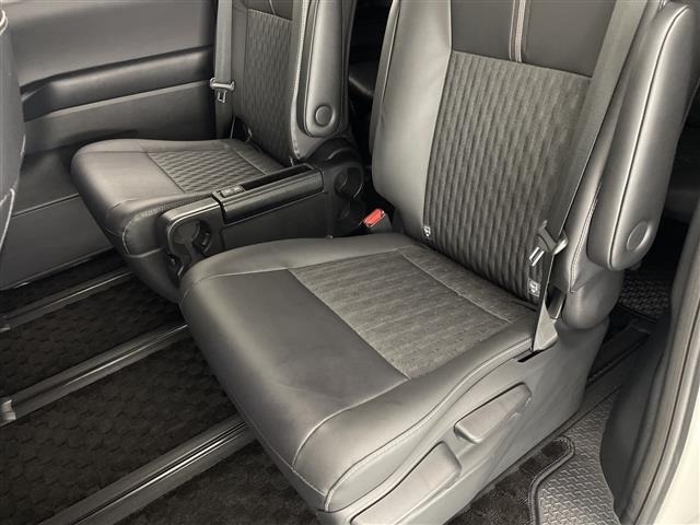 Toyota NOAH 2023 7467602-6