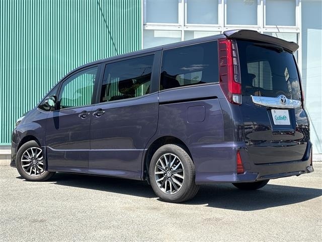 Toyota NOAH 2015 7467679-13